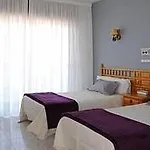 Riveiro Hotel 2*