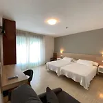 Hotel Riveiro 2*