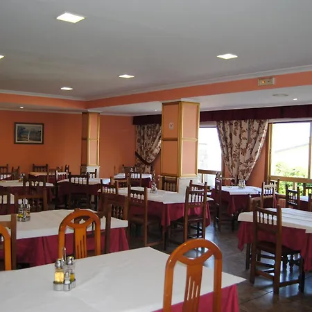 Riveiro Hotel
